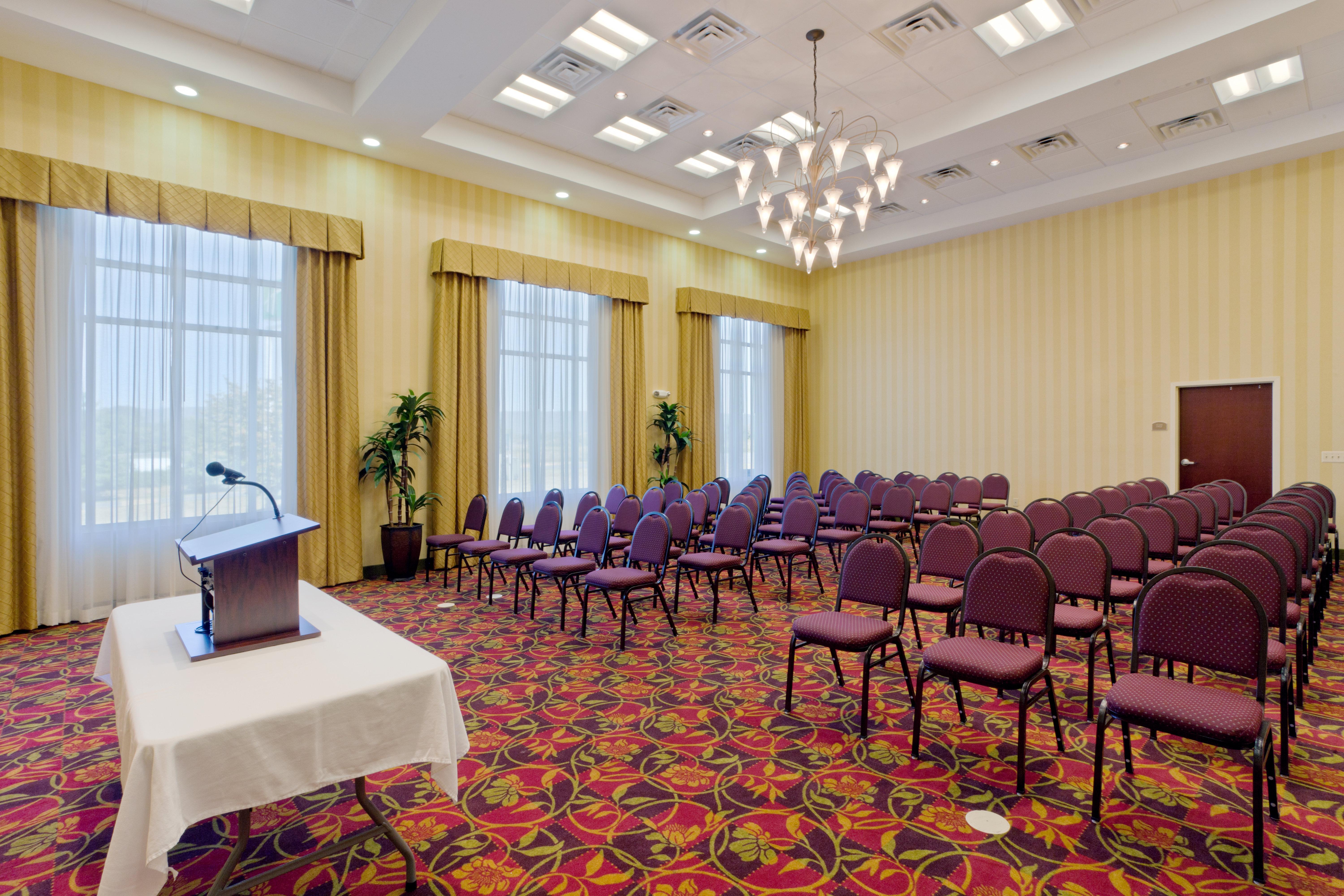 Holiday Inn Express Woodstock-Shenandoah Valley By Ihg Luaran gambar