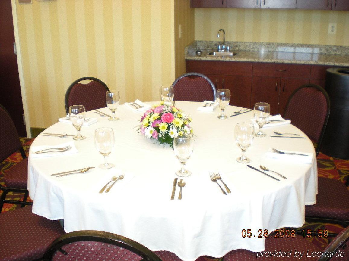 Holiday Inn Express Woodstock-Shenandoah Valley By Ihg Restoran gambar