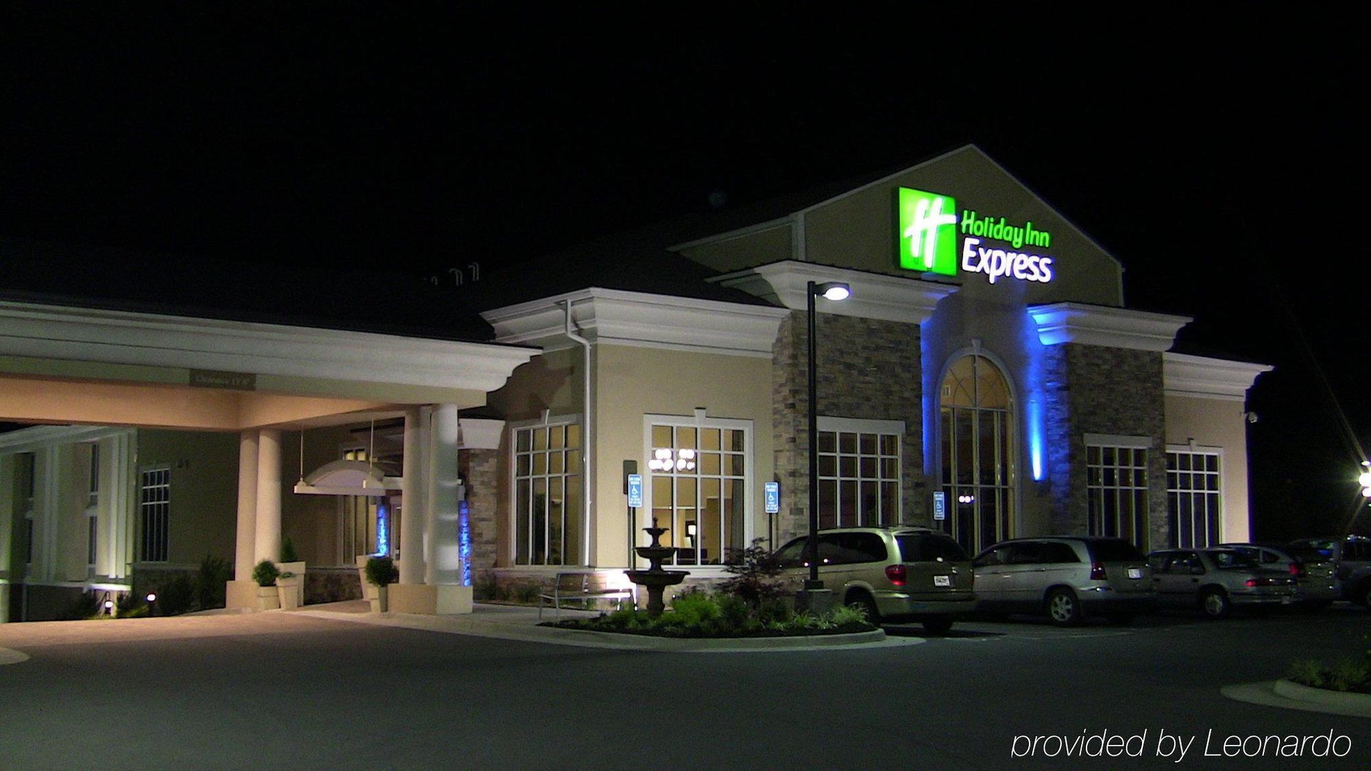 Holiday Inn Express Woodstock-Shenandoah Valley By Ihg Luaran gambar
